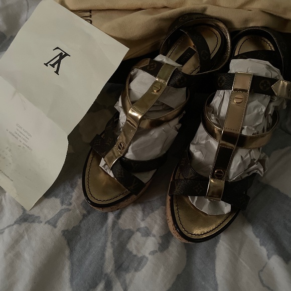 Louis Vuitton Shoes - Picture 1 of 10